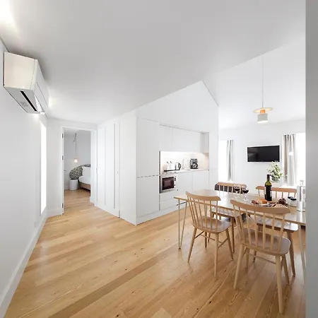 Serviced Benformos Apartment Lisbon